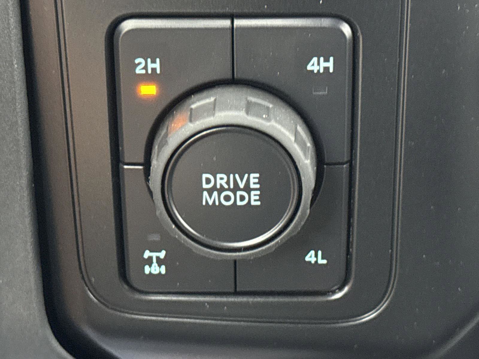 New 2026 Ford F250 XLT w/ XLT Premium Package image 20