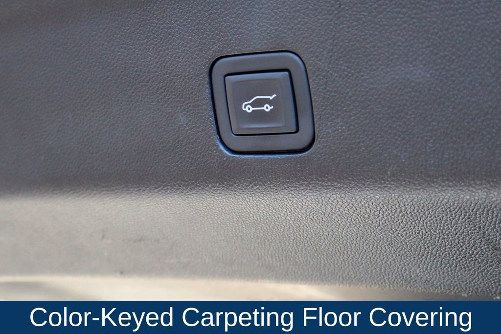 Used 2023 Chevrolet Suburban Premier image 36