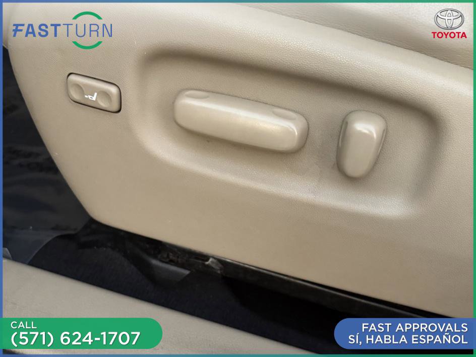 Used 2012 Toyota Highlander Limited w/ Tow Pkg image 25