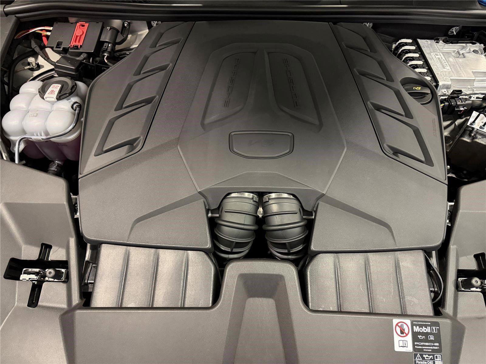 New 2026 Porsche Cayenne S AWD/4WD image 45