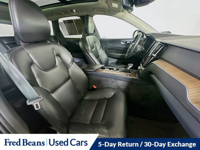 Used 2019 Volvo XC60 T6 Momentum w/ Multimedia Package AWD/4WD image 36