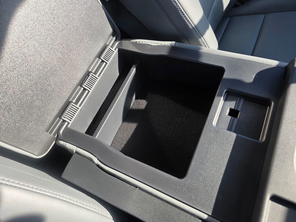 New 2025 Ford F350 XL w/ XL Chrome Package image 33