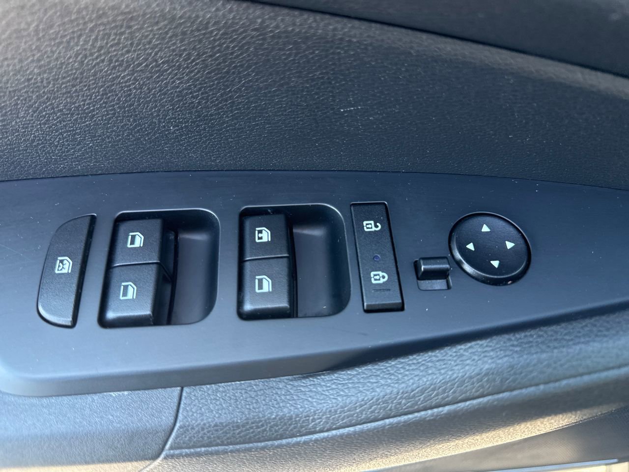 Used 2024 Kia Sportage LX image 13