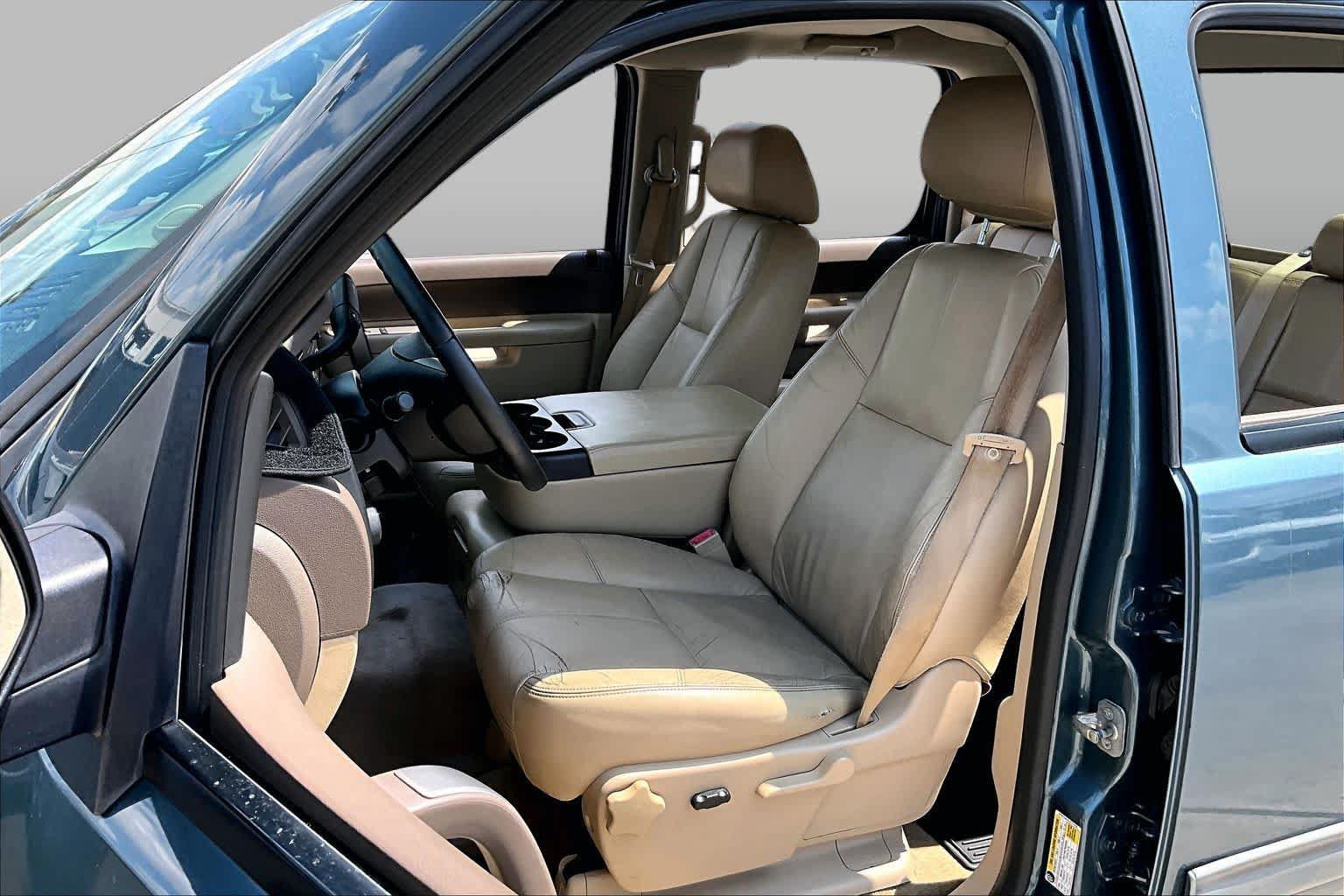 Used 2012 Chevrolet Silverado 1500 LT w/ Interior Plus Package RWD image 7