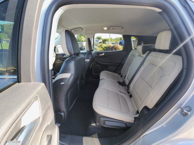 Used 2022 Ford Escape Titanium w/ Class II Trailer Tow Package image 23