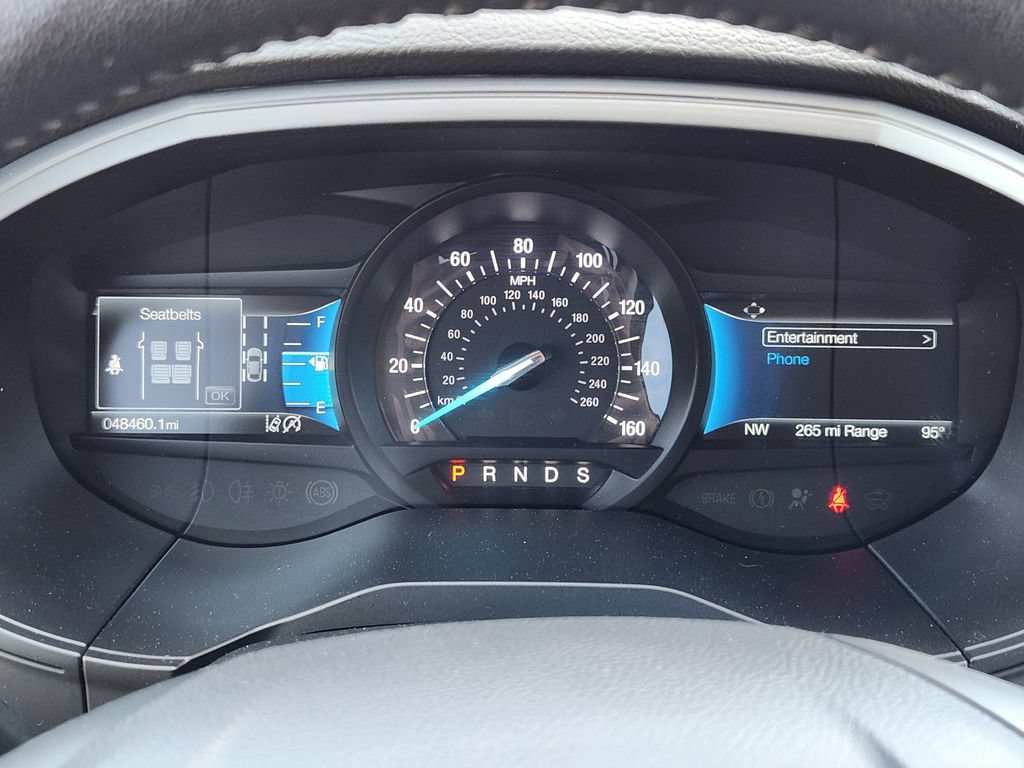 Used 2022 Ford Edge Titanium w/ Class II Trailer Tow Package AWD/4WD image 12