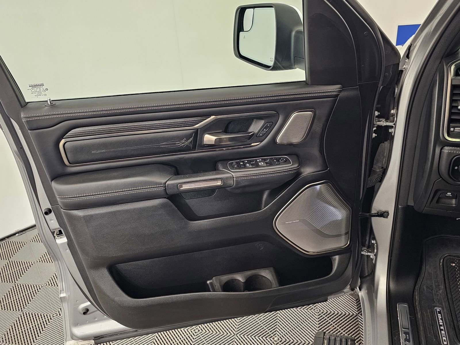 Used 2021 RAM 1500 Limited image 10