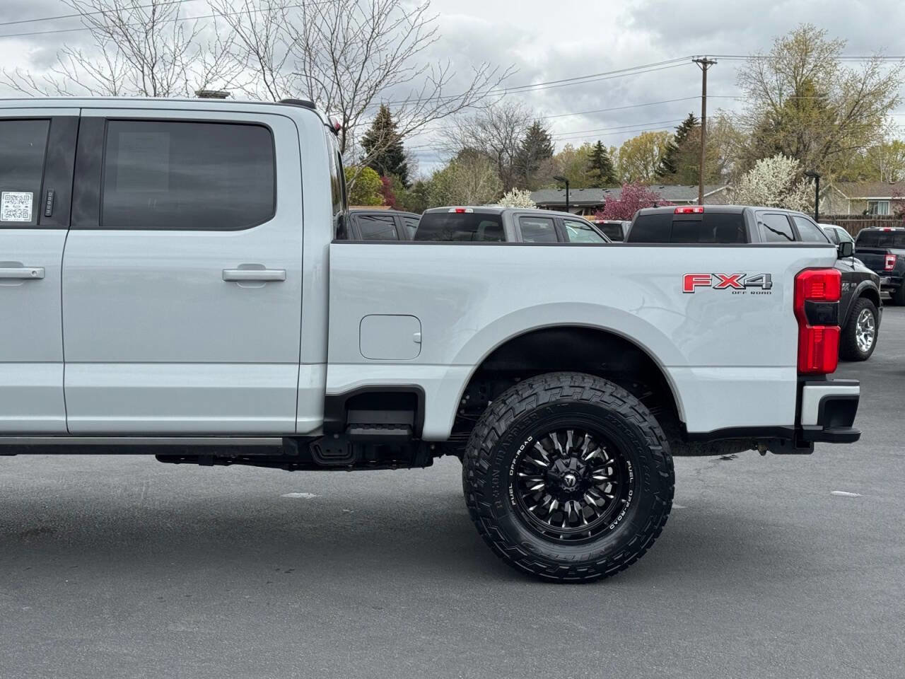 Used 2026 Ford F350 Platinum AWD/4WD image 5