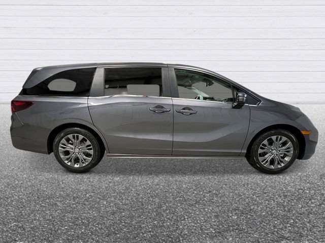 New 2026 Honda Odyssey Touring image 8