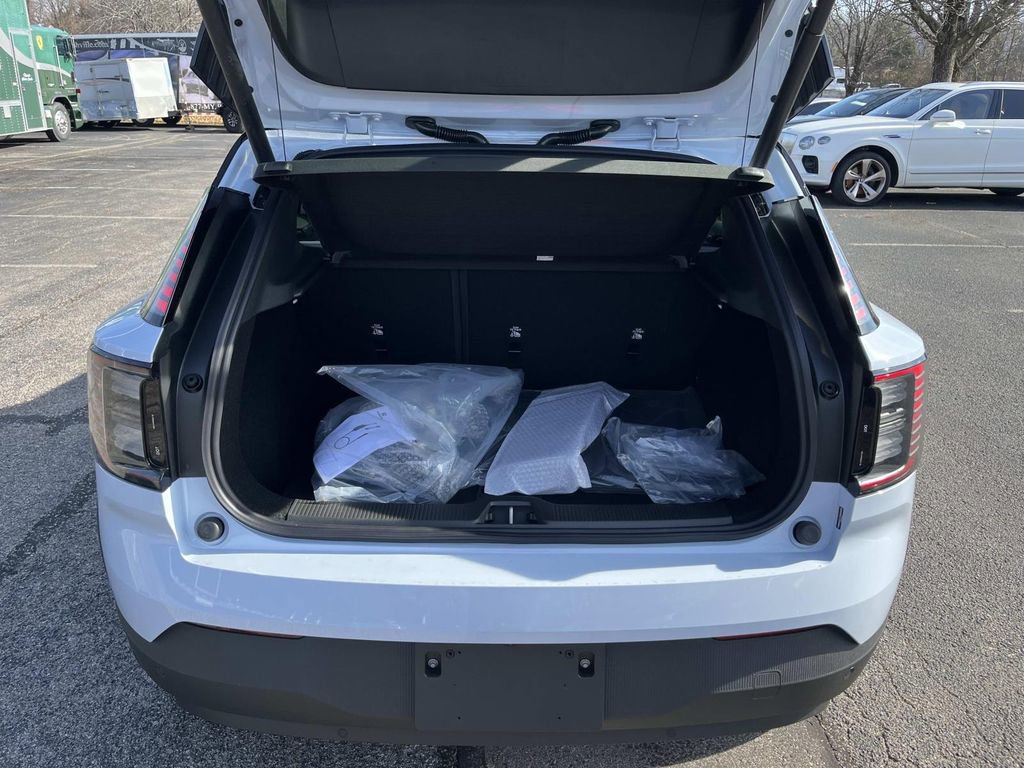 New 2026 Volvo EX30 Ultra image 12