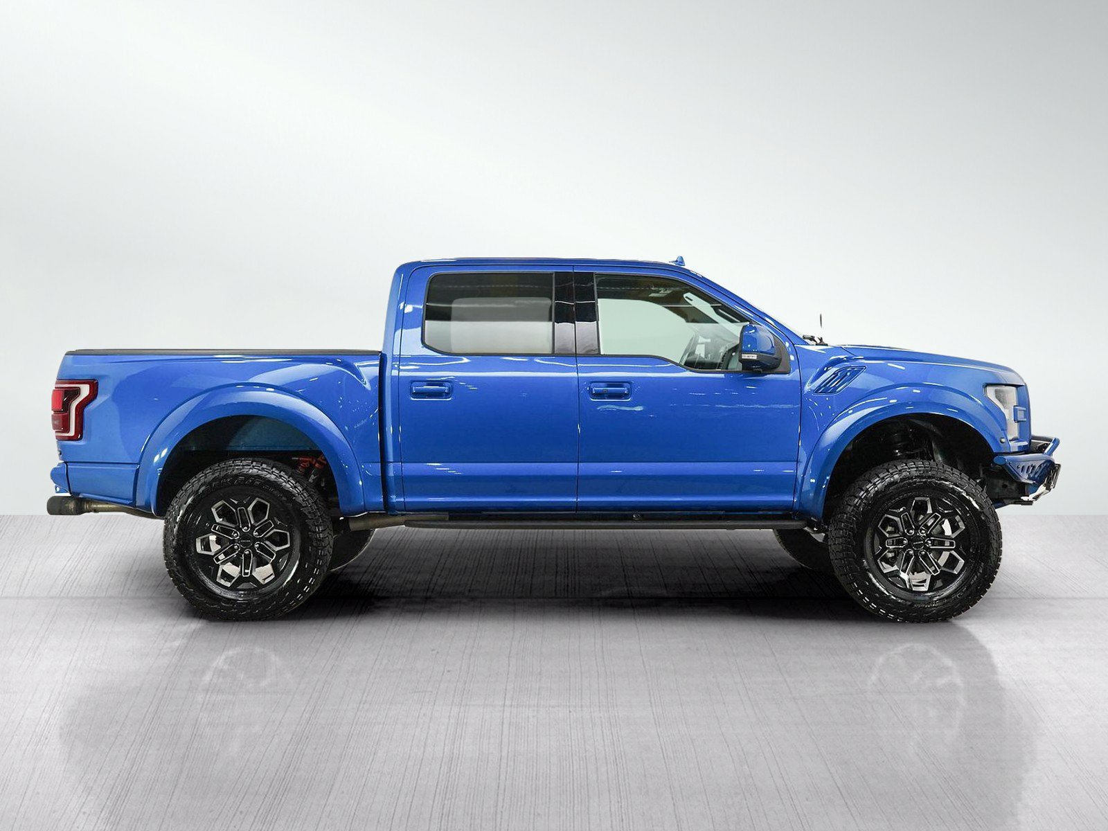 Used 2020 Ford F150 Raptor w/ Equipment Group 802A Luxury AWD/4WD image 6