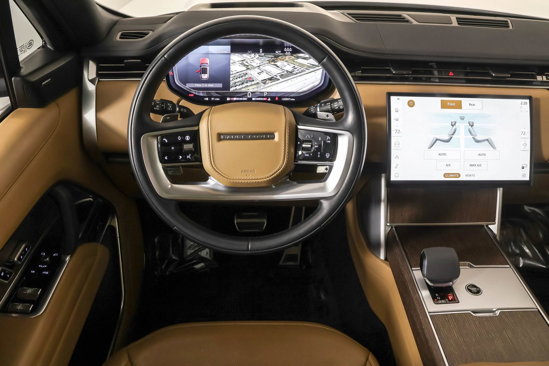 Used 2024 Land Rover Range Rover Long Wheelbase SE image 41