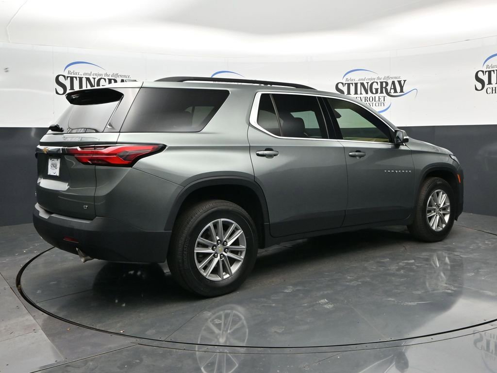 Used 2023 Chevrolet Traverse LT FWD image 7