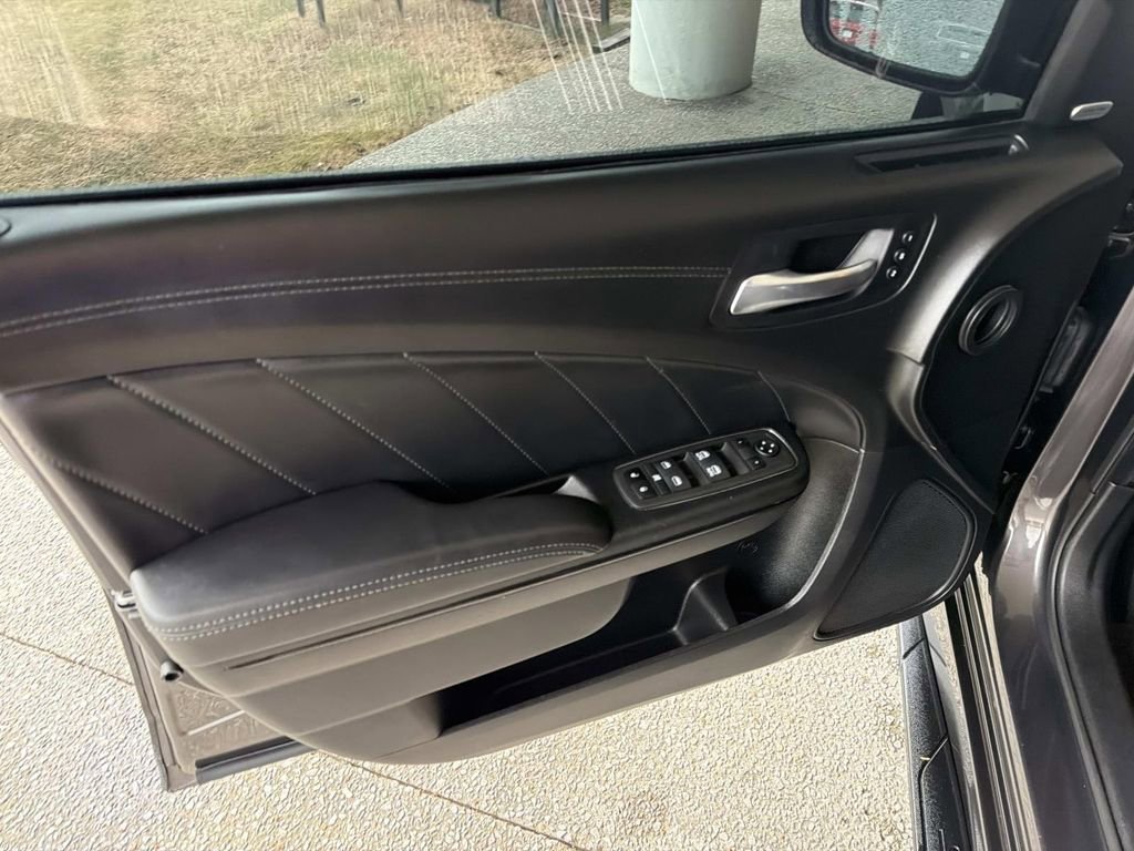 Used 2022 Dodge Charger Scat Pack w/ Daytona Edition Group image 16