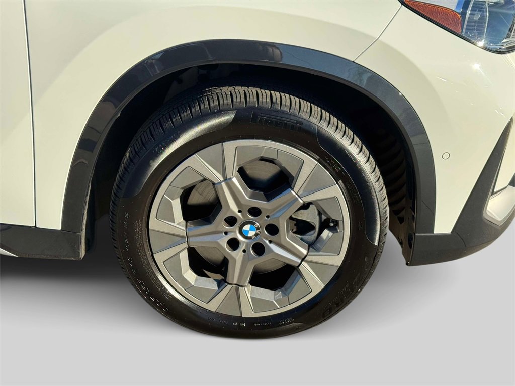 Certified 2025 BMW X1 xDrive28i w/ Convenience Package image 5