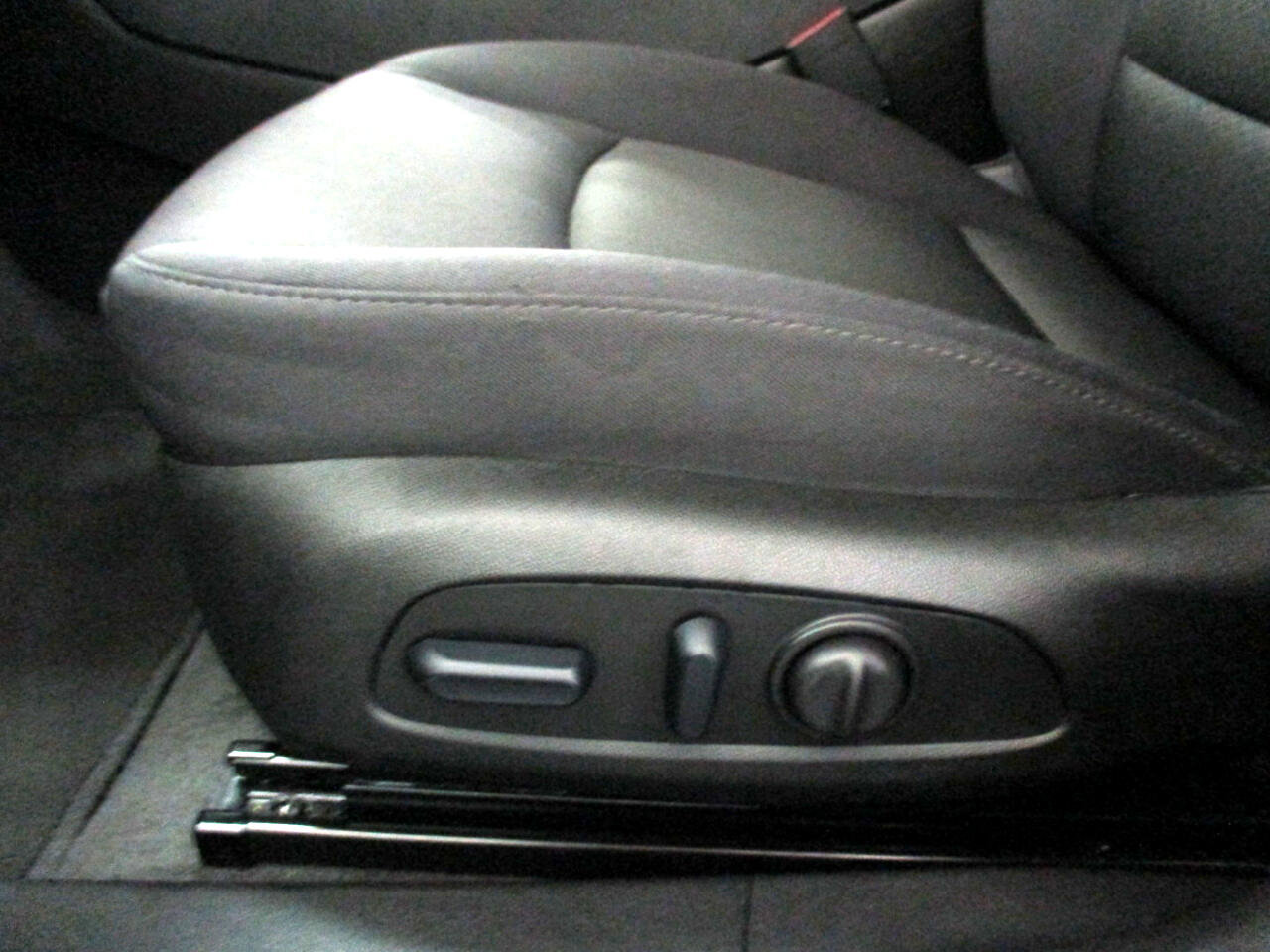 Used 2024 Chevrolet Malibu LT image 18