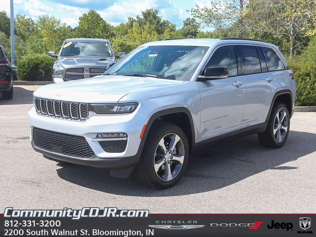 New 2025 Jeep Grand Cherokee Limited AWD/4WD image 3