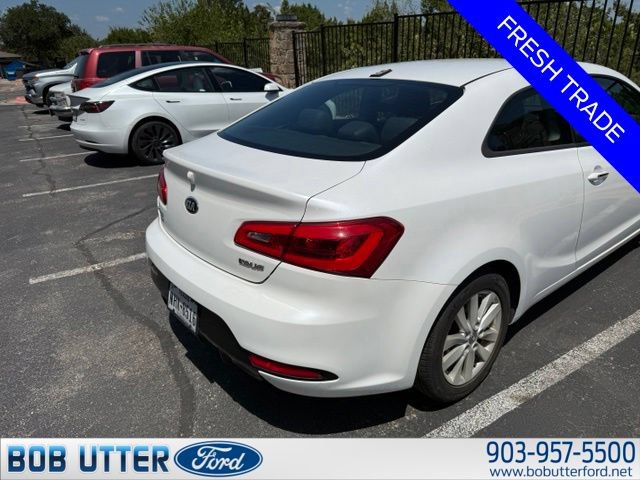 Used 2016 Kia Forte Koup EX w/ EX Premium Package FWD image 5