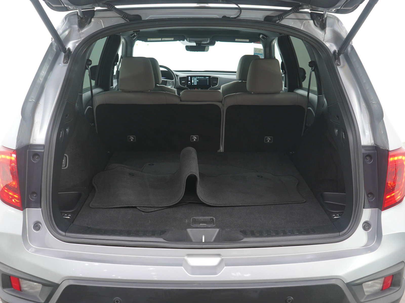 Used 2023 Honda Passport EX-L image 9