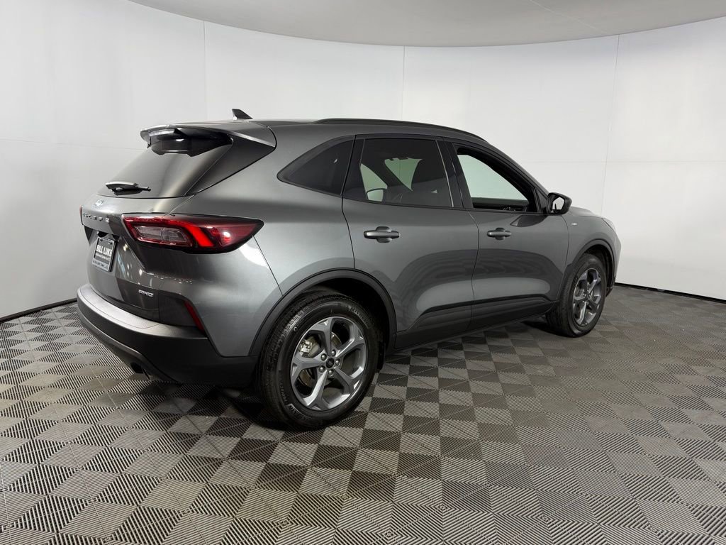 Used 2025 Ford Escape ST-Line AWD/4WD image 5