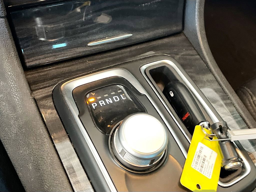 Used 2020 Chrysler 300 Touring w/ Sport Appearance Package image 16