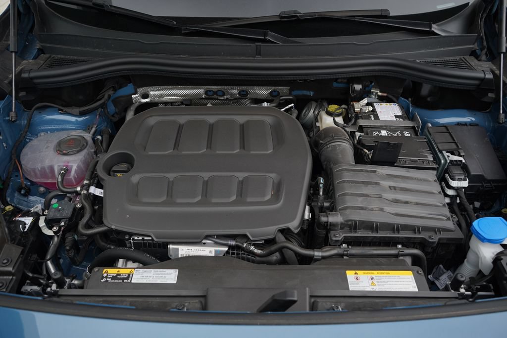 New 2026 Volkswagen Tiguan SE R-Line FWD image 12