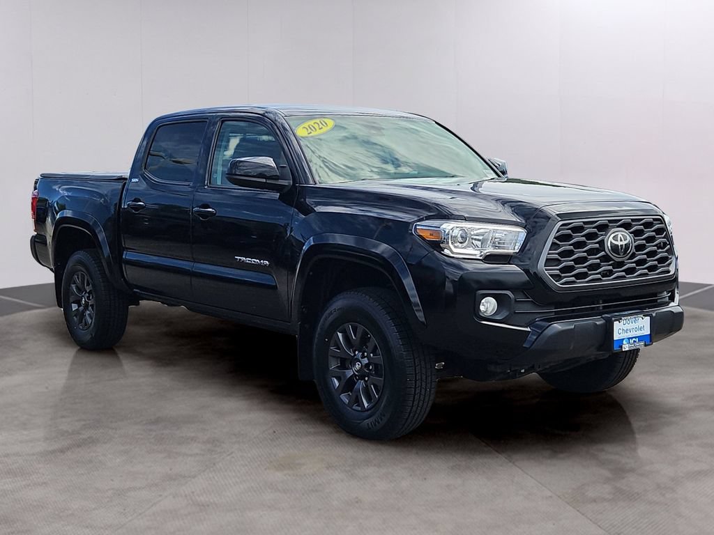 Used 2020 Toyota Tacoma SR5 AWD/4WD image 3