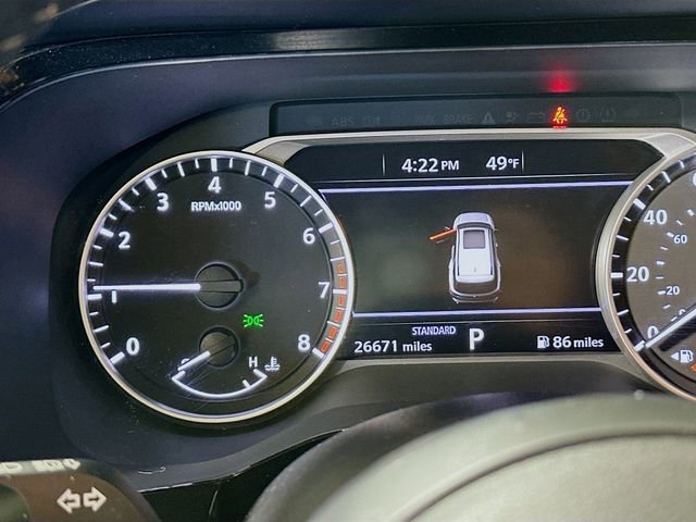 Used 2025 Nissan Pathfinder SV image 14