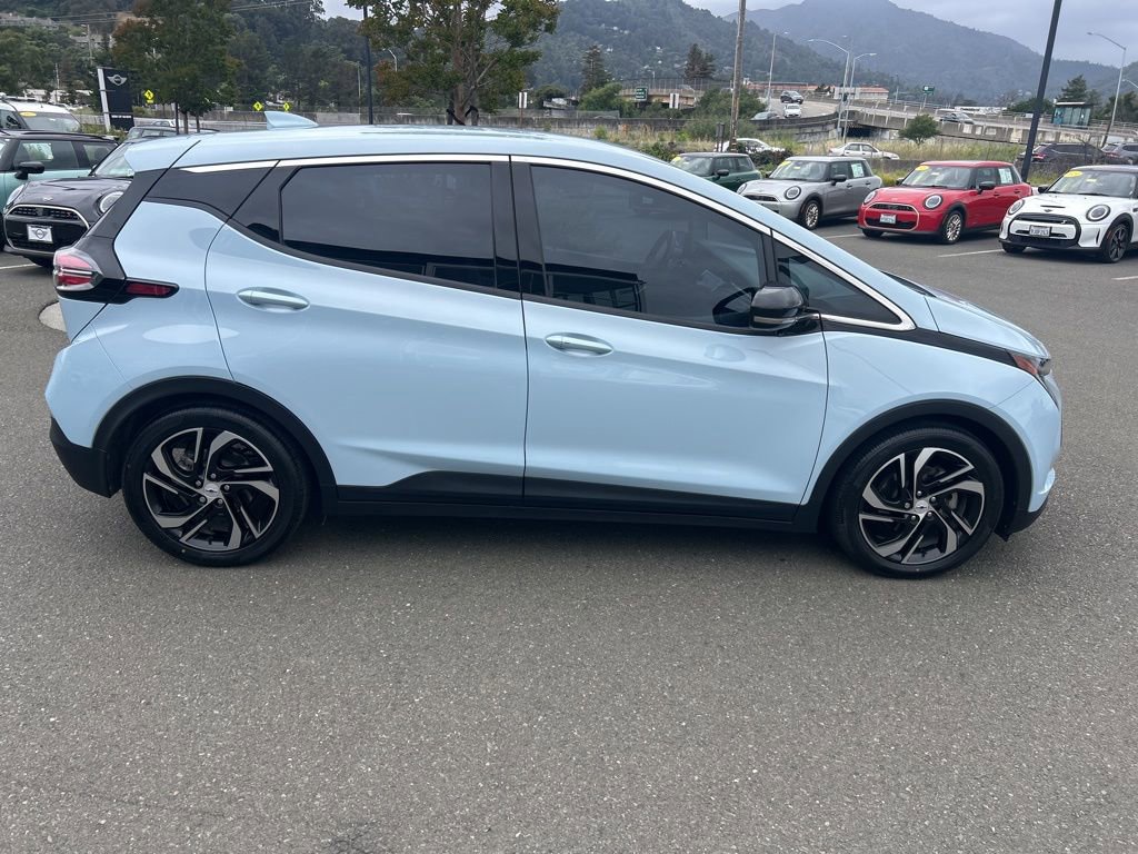 Used 2022 Chevrolet Bolt LT FWD image 6