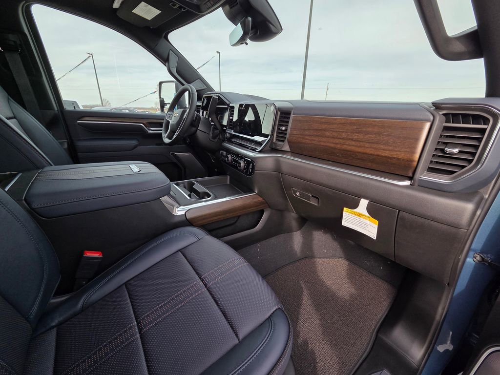 New 2026 Chevrolet Silverado 3500 High Country w/ Technology Package image 38