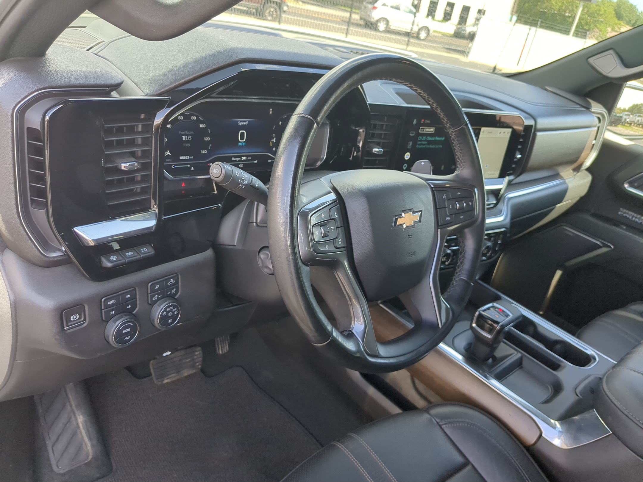 Used 2023 Chevrolet Silverado 1500 High Country w/ Technology Package AWD/4WD image 14