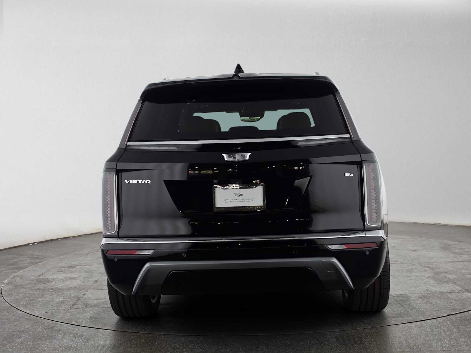 New 2027 Cadillac Vistiq Luxury w/ LPO, Premium Carpet Package AWD/4WD image 4