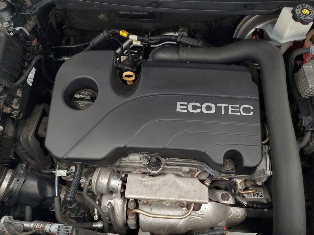 Used 2019 Chevrolet Equinox LS image 7