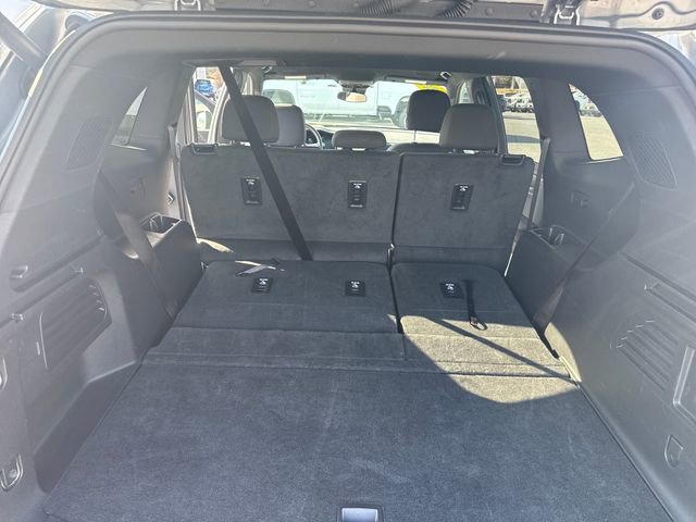 Used 2025 GMC Acadia Elevation AWD/4WD image 21