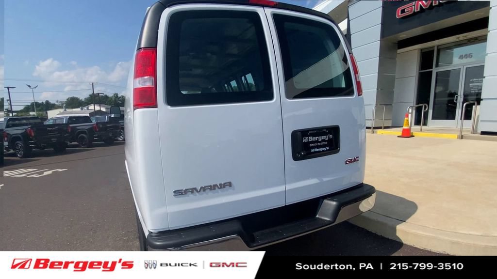 New 2025 GMC Savana 3500 w/ Driver Convenience Package RWD image 8