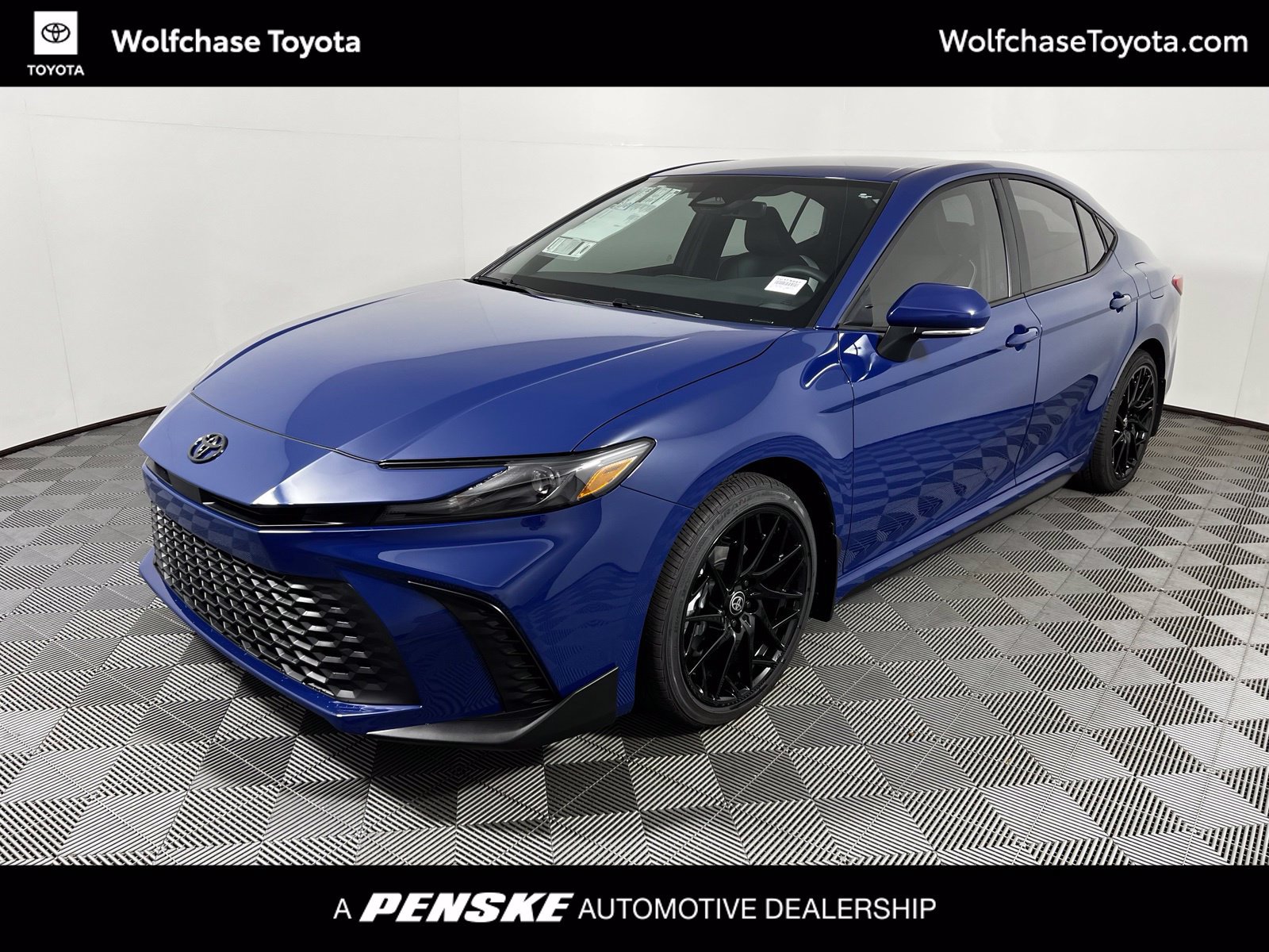 New 2026 Toyota Camry SE FWD image 1
