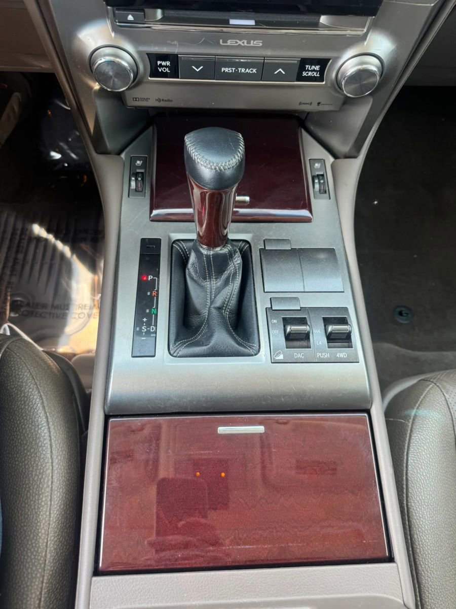 Used 2015 Lexus GX 460 w/ Premium Package AWD/4WD image 39