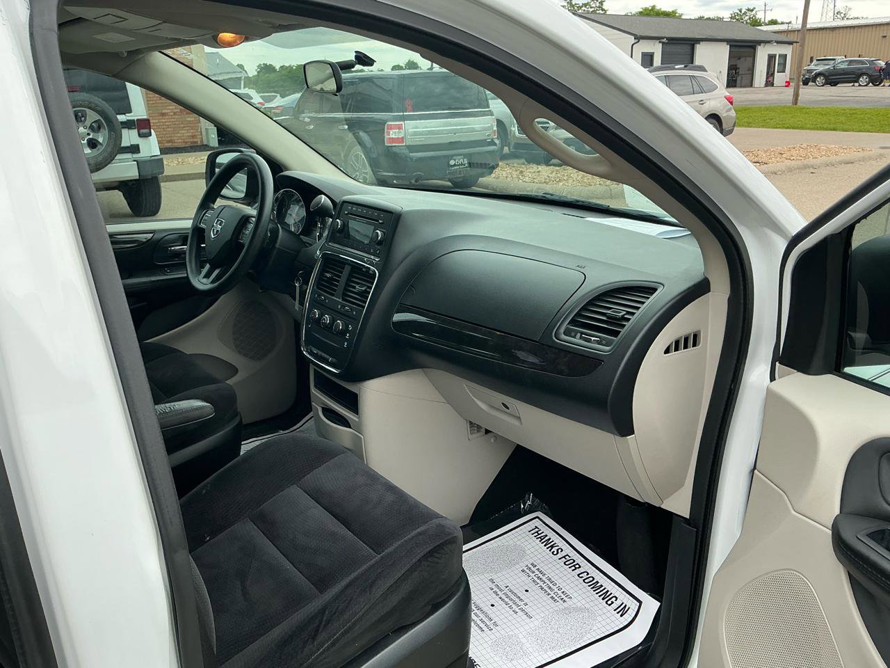 Used 2015 Dodge Grand Caravan American Value Package FWD image 21