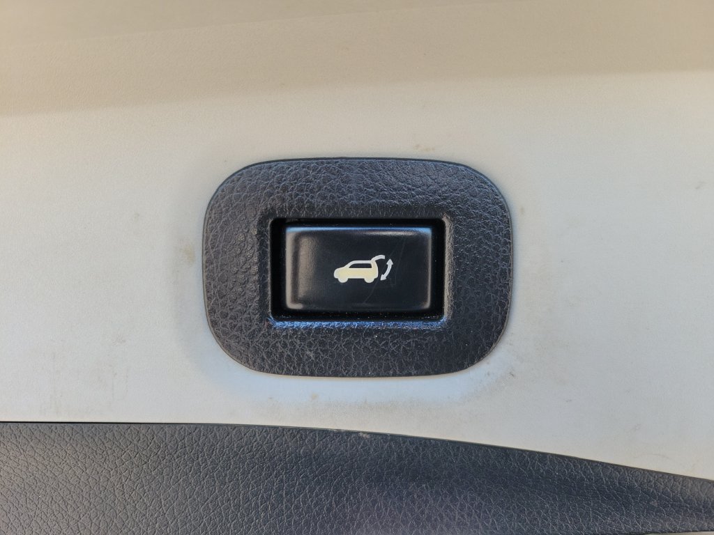 Used 2020 Nissan Rogue SL FWD image 9