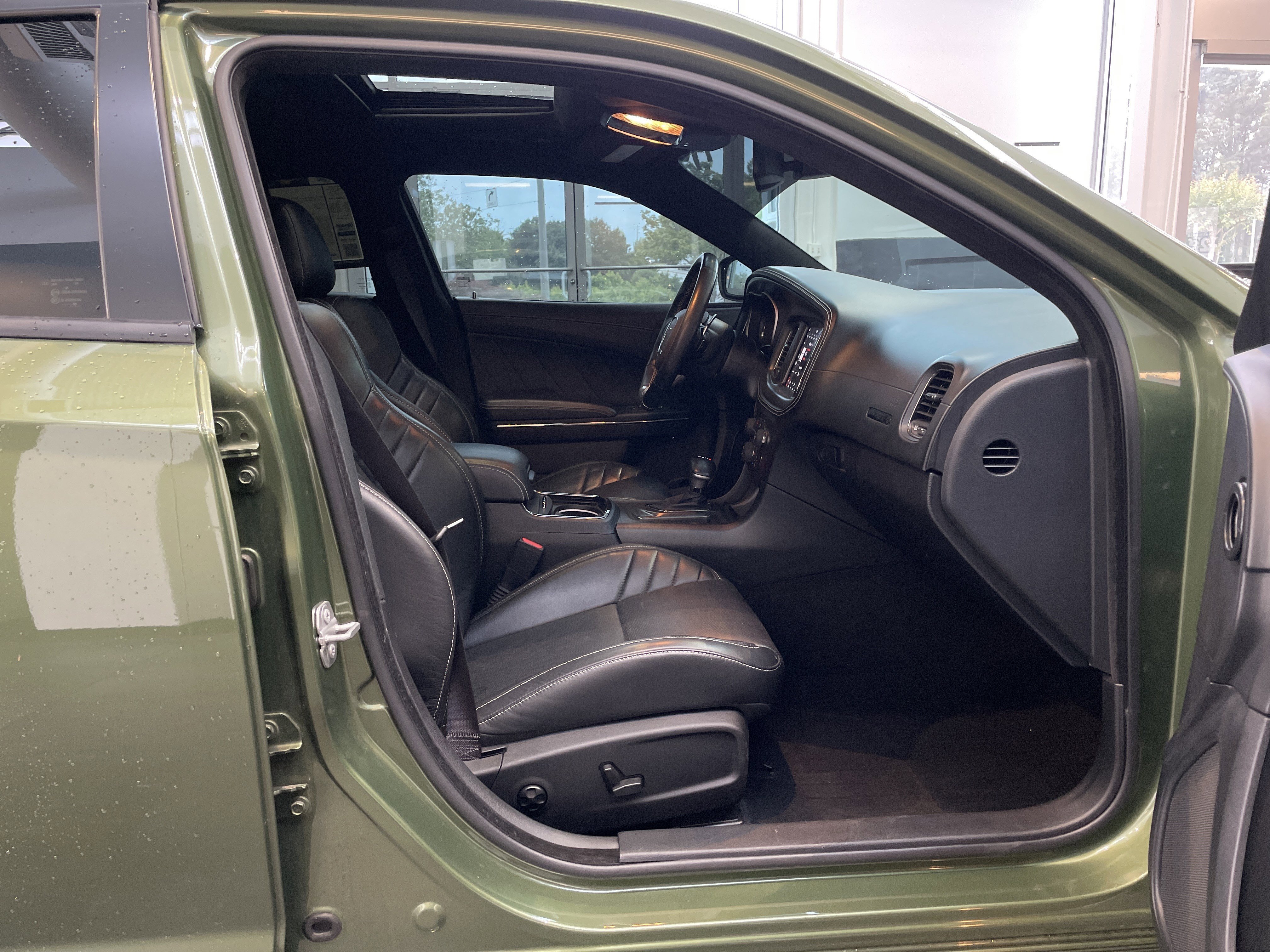 Used 2022 Dodge Charger SRT Hellcat w/ Harman/Kardon Audio Group RWD image 38