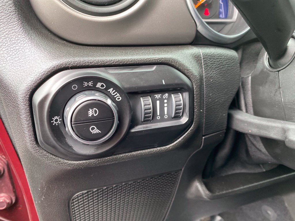 Used 2021 Jeep Gladiator Sport AWD/4WD image 21