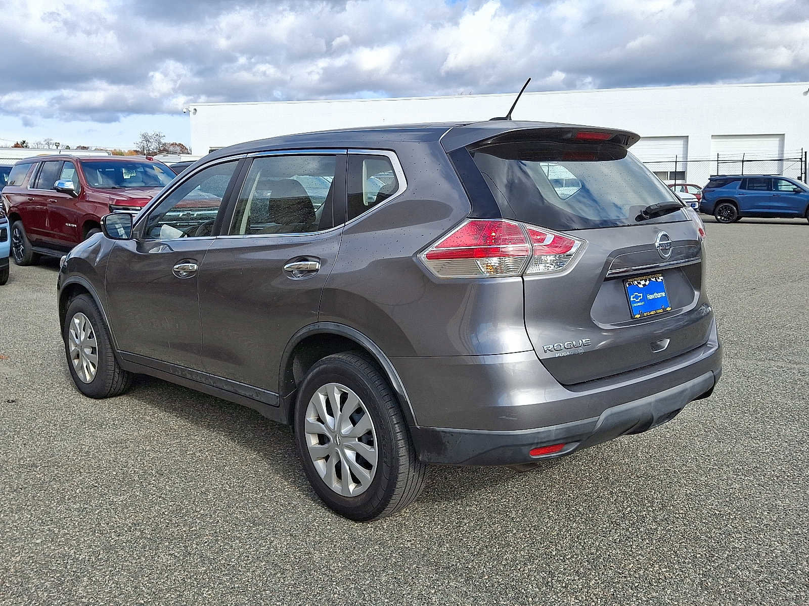 Used 2015 Nissan Rogue S image 3