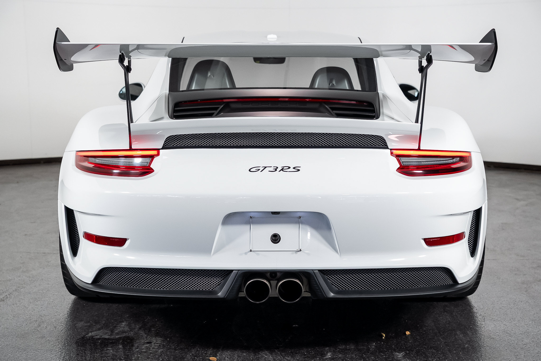 Used 2019 Porsche 911 GT3 RS RWD image 32