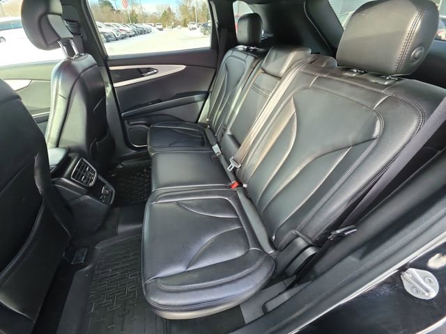 Used 2019 Lincoln Nautilus Premier AWD/4WD image 22