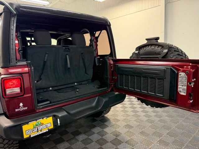 Used 2021 Jeep Wrangler Sport AWD/4WD image 28