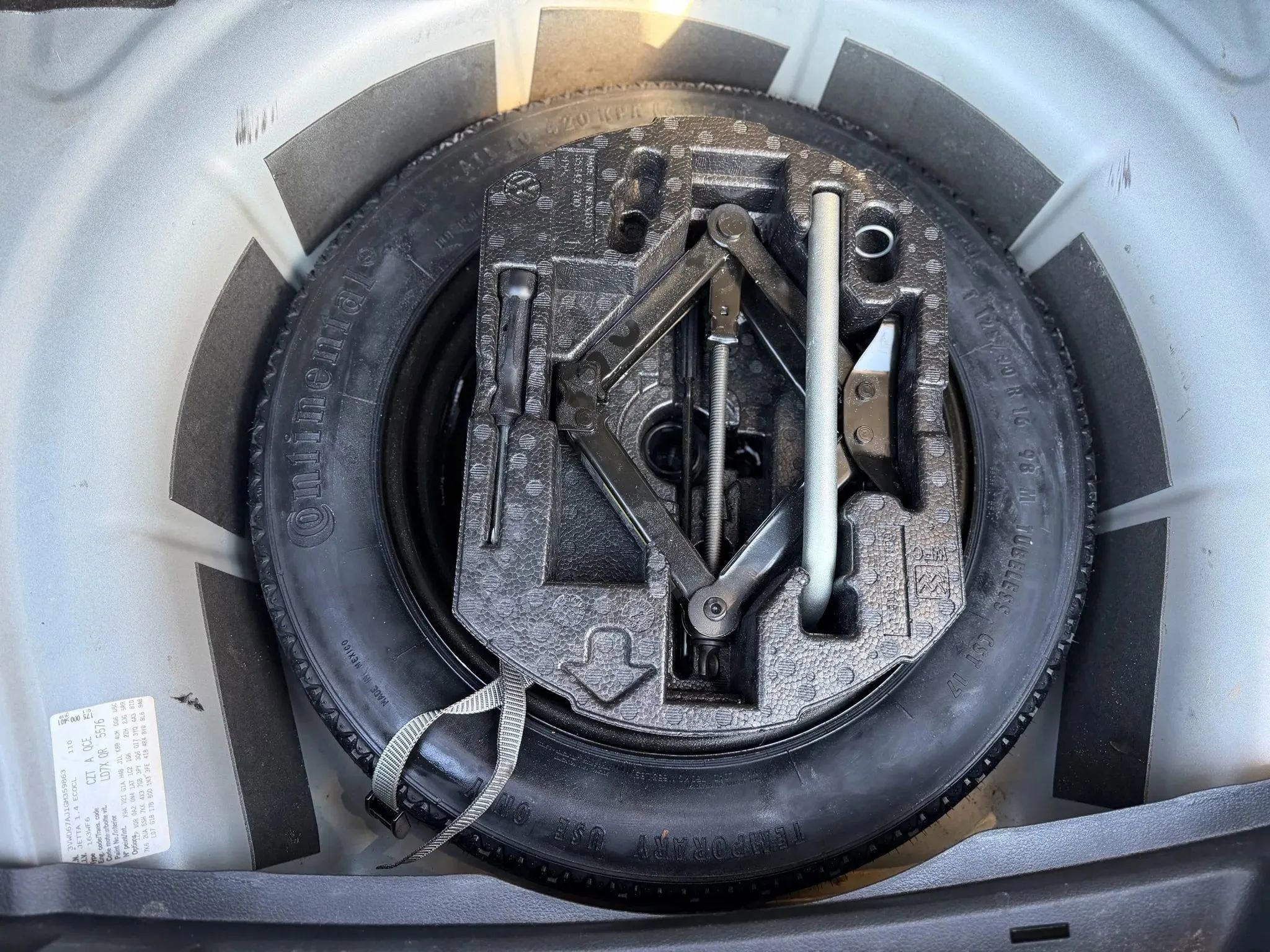 Used 2016 Volkswagen Jetta SE image 39