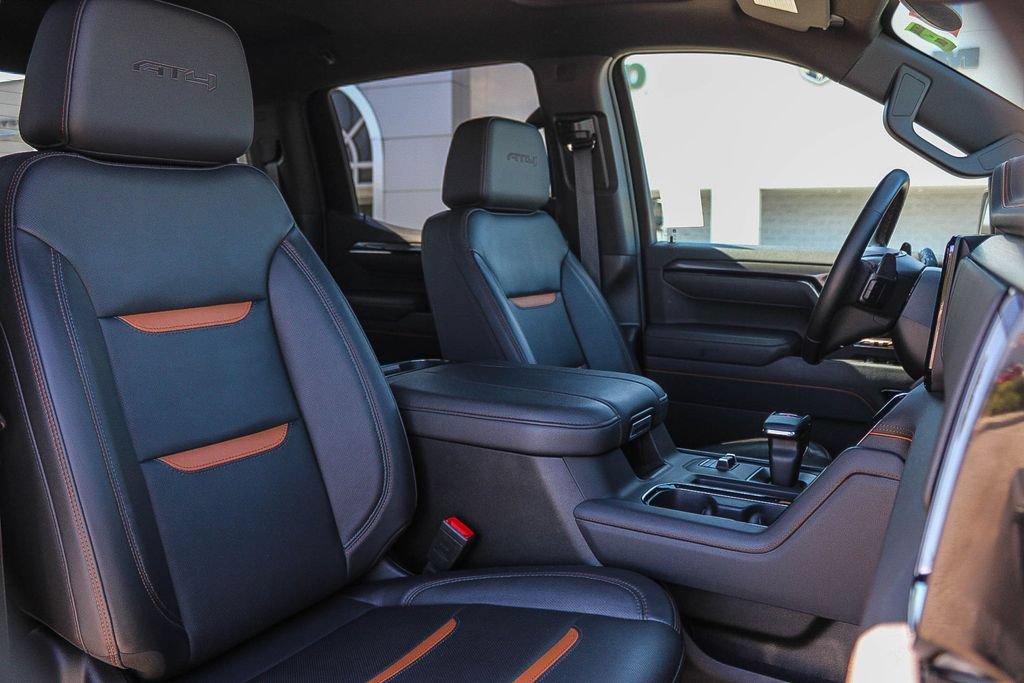 Used 2025 GMC Sierra 1500 AT4 AWD/4WD image 17