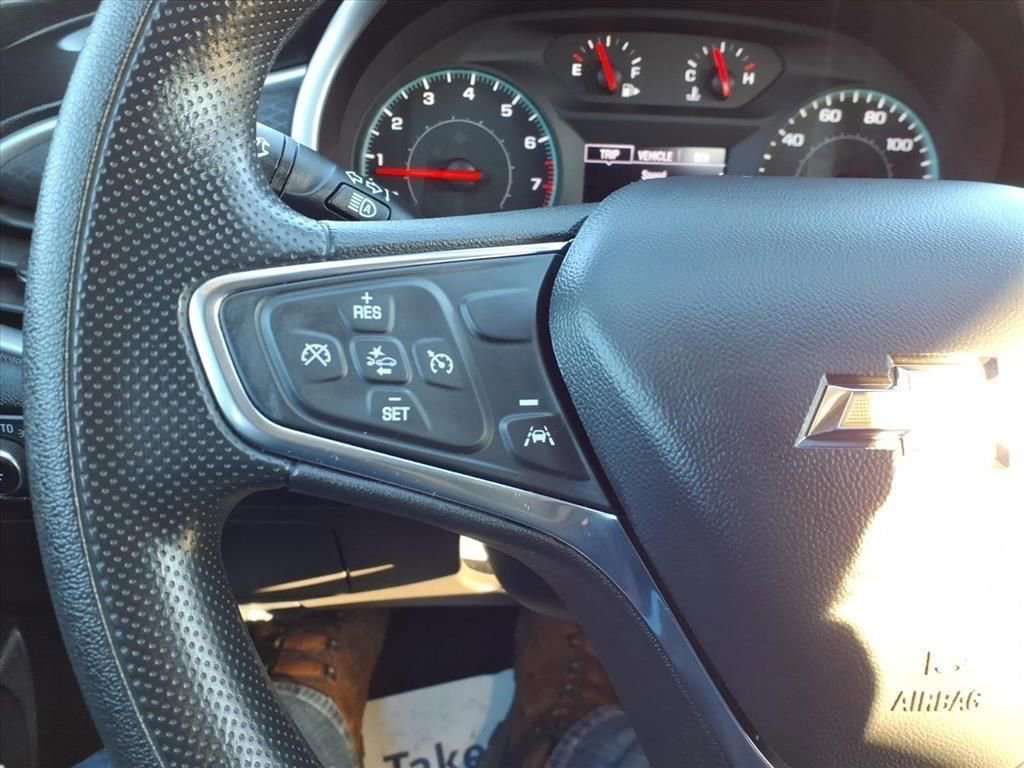 Used 2024 Chevrolet Malibu LT image 15