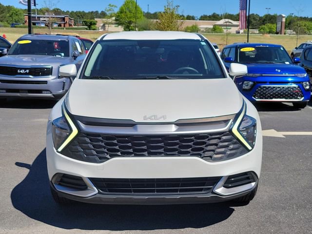 Used 2023 Kia Sportage LX image 2