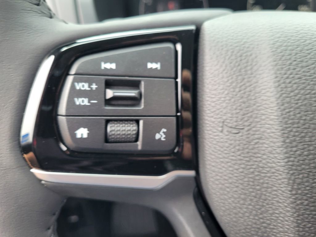 New 2026 Honda Odyssey Touring image 18